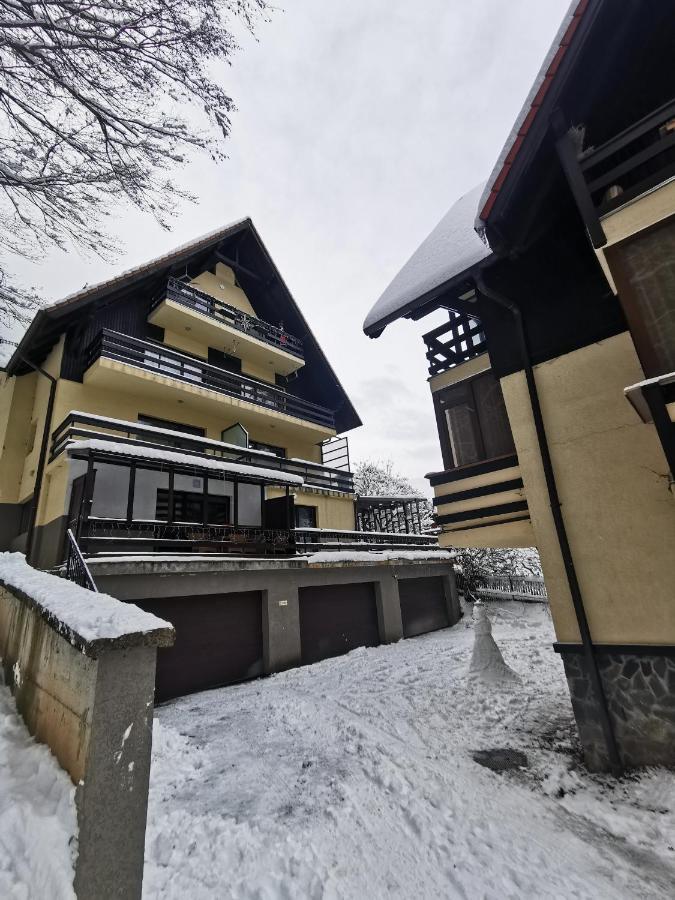Apartament Kalinderu K1 Buşteni Esterno foto