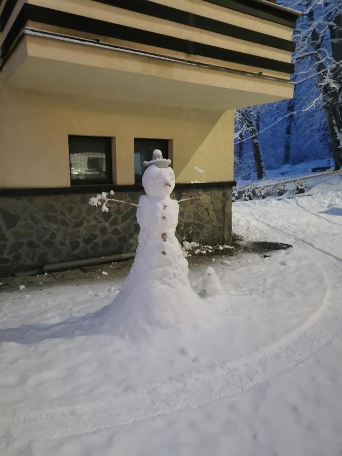Apartament Kalinderu K1 Buşteni Esterno foto