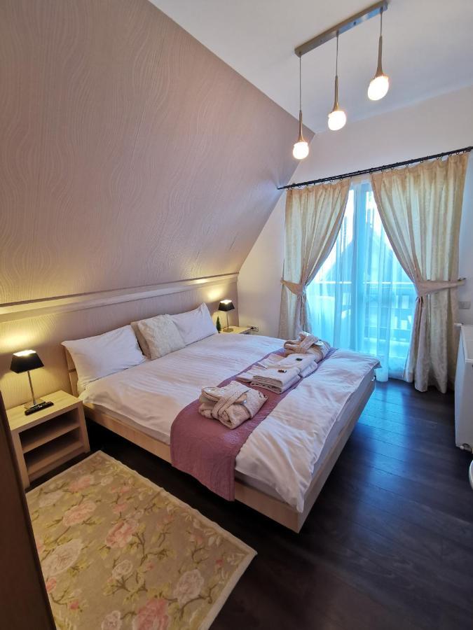 Apartament Kalinderu K1 Buşteni Esterno foto