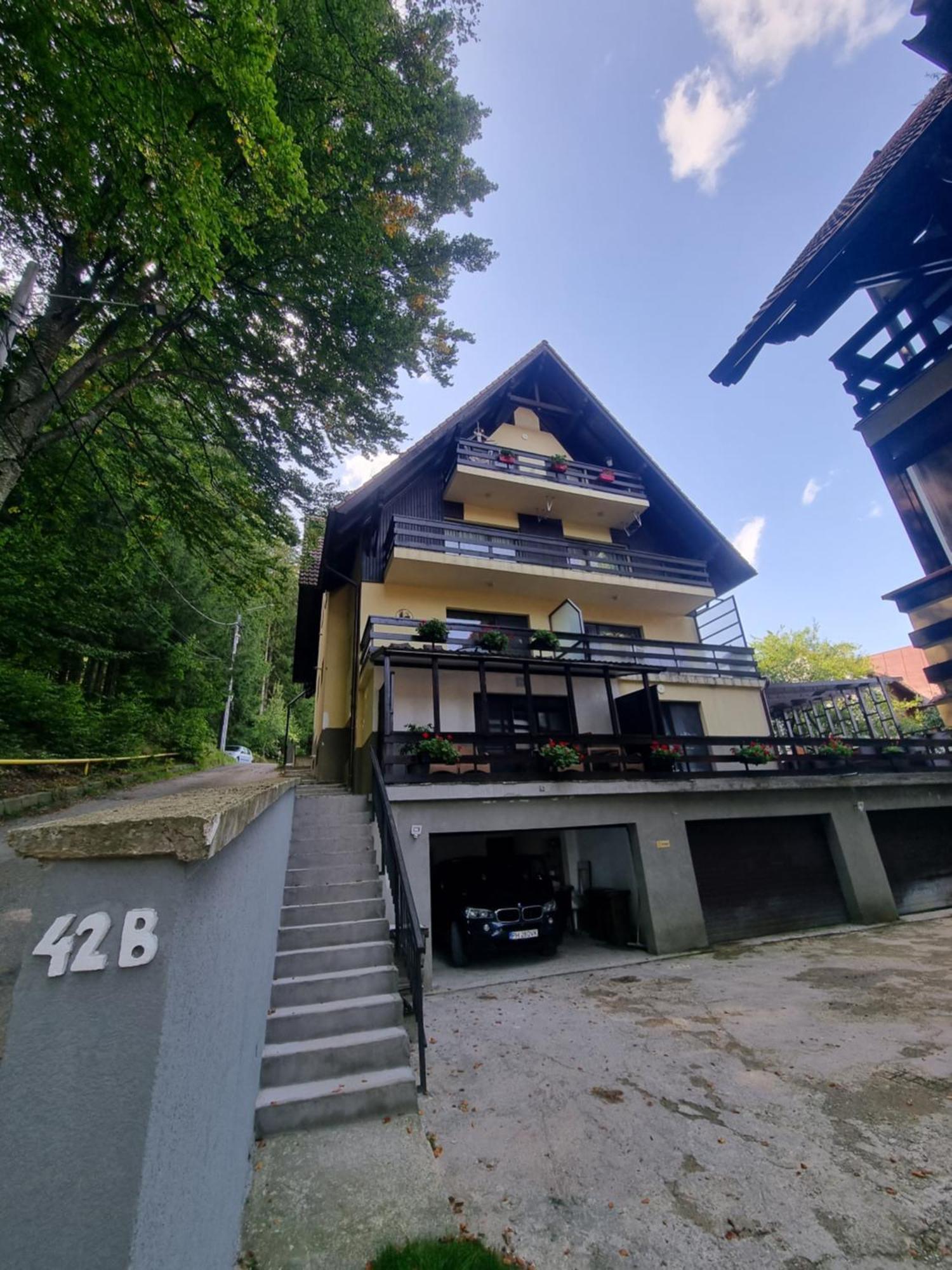 Apartament Kalinderu K1 Buşteni Esterno foto