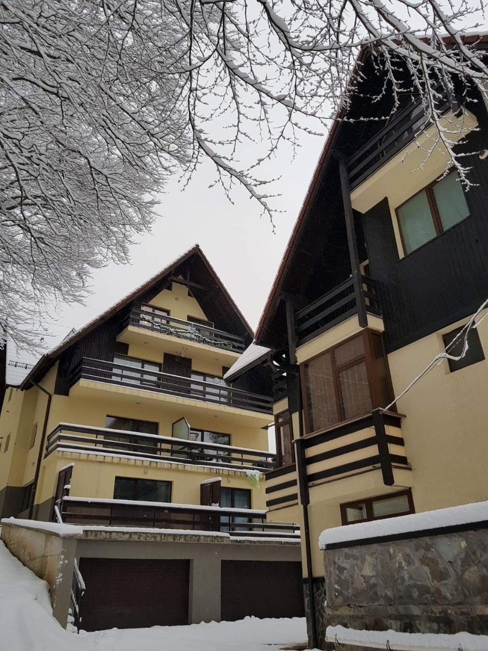 Apartament Kalinderu K1 Buşteni Esterno foto