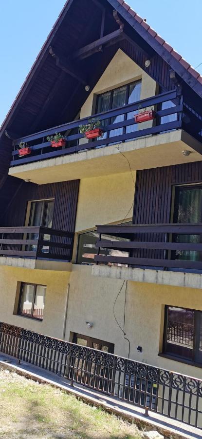 Apartament Kalinderu K1 Buşteni Esterno foto